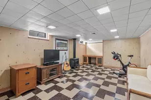 2550 N 96th St, Wauwatosa, WI 53226 - Photo 23