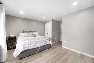 7508 W Mequon Square Dr, Mequon, WI 53092 - Photo 25