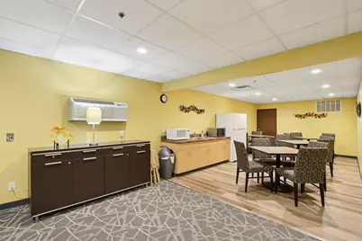 5200 S Tuckaway Blvd #107A, Greenfield, WI 53221 - Photo 31