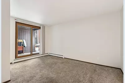 5200 S Tuckaway Blvd #107A, Greenfield, WI 53221 - Photo 23