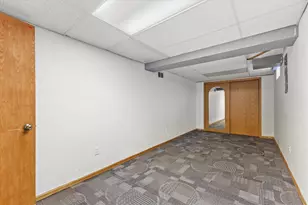 7170 S Countryside Dr, Franklin, WI 53132 - Photo 35