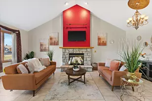 7170 S Countryside Dr, Franklin, WI 53132 - Photo 3