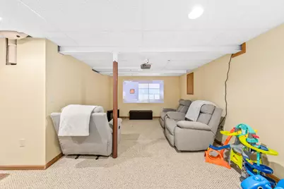 641  Small Farm Rd, Mukwonago, WI 53149 - Photo 33