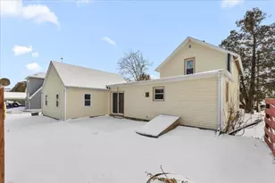 300 W Main St, Newburg, WI 53090 - Photo 27