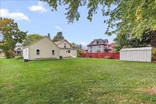 300 W Main St, Newburg, WI 53090 - Photo 25