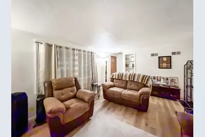 2923  Wedemeyer St, Sheboygan, WI 53081 - Photo 5