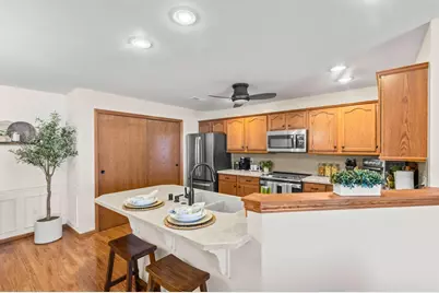 952  Oconomowoc Pkwy, Oconomowoc, WI 53066 - Photo 9