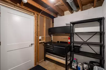 W136N8741  Esquire Rd, Menomonee Falls, WI 53051 - Photo 33