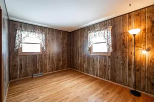 W136N8741 Esquire Rd, Menomonee Falls, WI 53051 - Photo 19