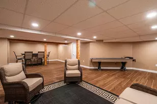 W136N8741 Esquire Rd, Menomonee Falls, WI 53051 - Photo 27