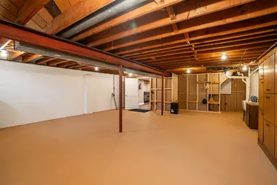 W136N8741  Esquire Rd, Menomonee Falls, WI 53051 - Photo 37