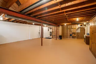 W136N8741 Esquire Rd, Menomonee Falls, WI 53051 - Photo 37