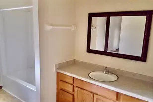 716 St Johns Dr, Delafield, WI 53018 - Photo 9