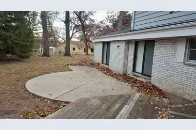 716  St. Johns Dr #718, Delafield, WI 53018 - Photo 5