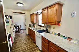 716 St Johns Dr, Delafield, WI 53018 - Photo 23