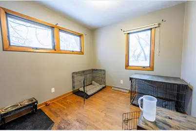 811  Pierce St, Onalaska, WI 54650 - Photo 9