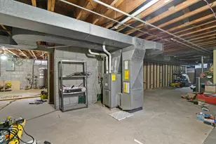 305 Sunny Ln, Thiensville, WI 53092 - Photo 31