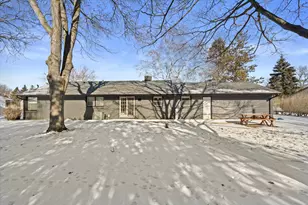 305 Sunny Ln, Thiensville, WI 53092 - Photo 37