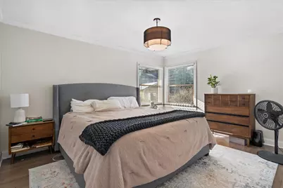 305  Sunny Ln, Thiensville, WI 53092 - Photo 19