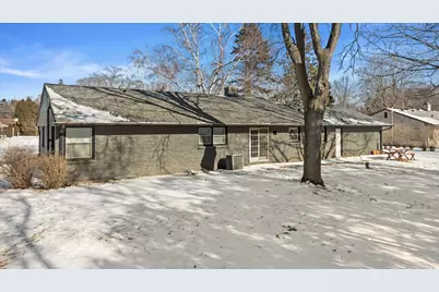 305  Sunny Ln, Thiensville, WI 53092 - Photo 33