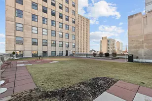 606 W Wisconsin Ave, Milwaukee, WI 53203 - Photo 17