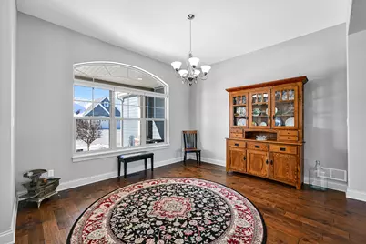 1524  Mohican Trl, Waukesha, WI 53189 - Photo 5