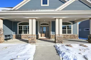 1524 Mohican Trail, Waukesha, WI 53189 - Photo 3