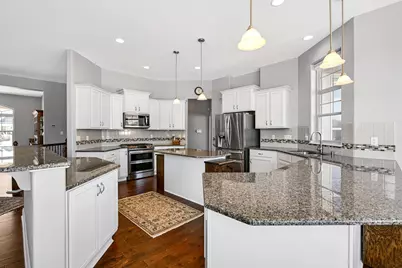 1524  Mohican Trl, Waukesha, WI 53189 - Photo 11