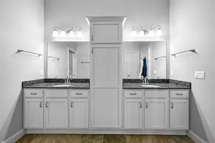 1524 Mohican Trail, Waukesha, WI 53189 - Photo 21