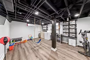 4864 N Hollywood Ave, Whitefish Bay, WI 53217 - Photo 29