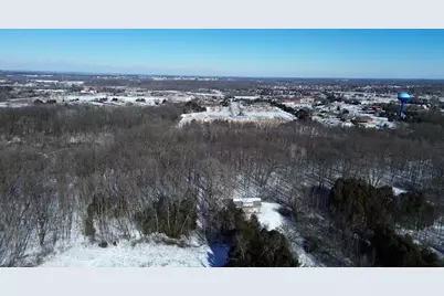 W181N9052  Melanie Ln, Menomonee Falls, WI 53052 - Photo 5