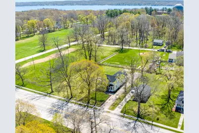 397 W Geneva St, Williams Bay, WI 53191 - Photo 33