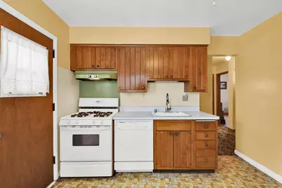 4853 N 90th St, Milwaukee, WI 53225 - Photo 3