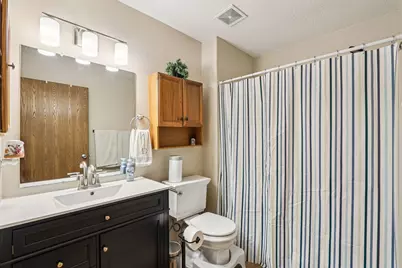 521  Lawson School Rd #8, Delavan, WI 53115 - Photo 25