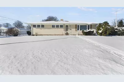W169N8673  Sheridan Dr, Menomonee Falls, WI 53051 - Photo 1