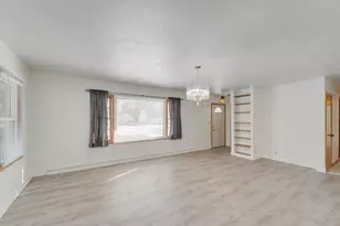 W169N8673 Sheridan Dr, Menomonee Falls, WI 53051 - Photo 3