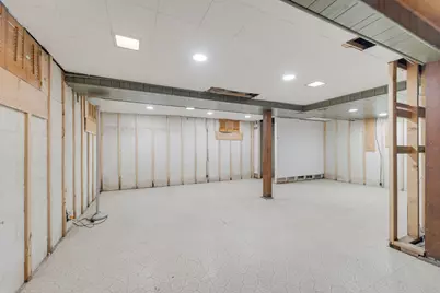 W169N8673  Sheridan Dr, Menomonee Falls, WI 53051 - Photo 15