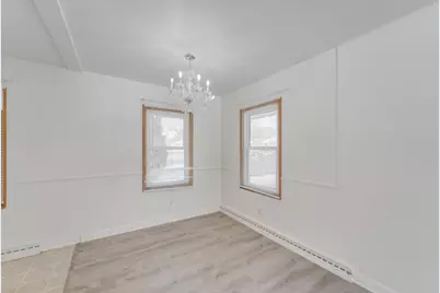 W169N8673  Sheridan Dr, Menomonee Falls, WI 53051 - Photo 5