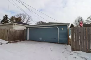 1622 Cleveland Ave, Racine, WI 53405 - Photo 13