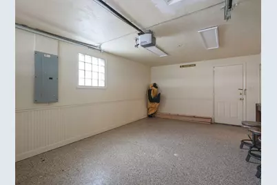 1735 S Oneida St, Green Bay, WI 54304 - Photo 37