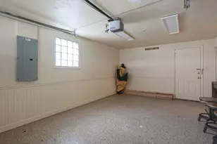 1735 S Oneida St, Green Bay, WI 54304 - Photo 37