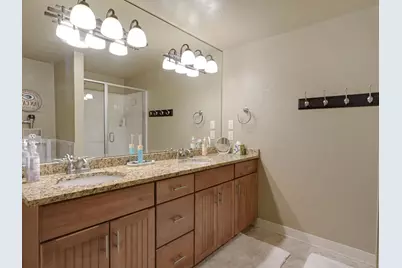 1735 S Oneida St, Green Bay, WI 54304 - Photo 17