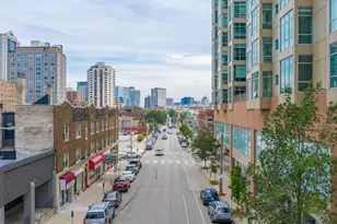 1550 E Royall Pl, Milwaukee, WI 53202 - Photo 17