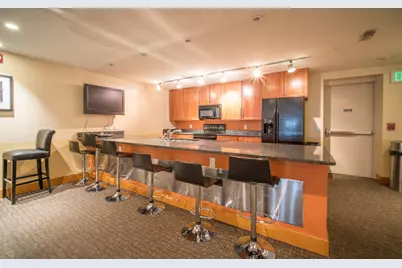 1550 E Royall Pl #511, Milwaukee, WI 53202 - Photo 11