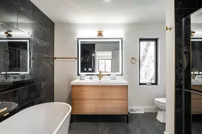 12500 W Scarborough Dr, New Berlin, WI 53151 - Photo 5