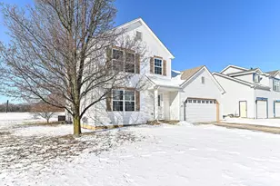 1051 Pheasant Dr, Genoa City, WI 53128 - Photo 3