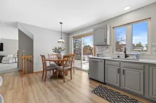 6322 Newcastle Ln, Racine, WI 53402 - Photo 13