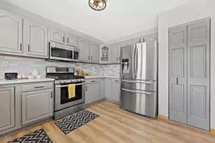 6322 Newcastle Ln, Racine, WI 53402 - Photo 11