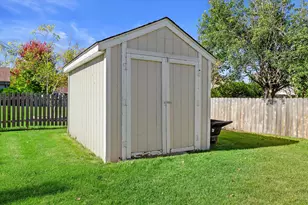 6322 Newcastle Ln, Racine, WI 53402 - Photo 35