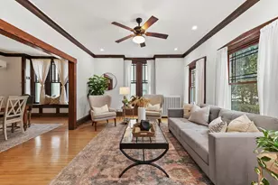 2410 E Stratford Ct, Shorewood, WI 53211 - Photo 5